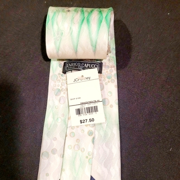 Enrico Capucci Men's Tie - Picture 4 of 5
